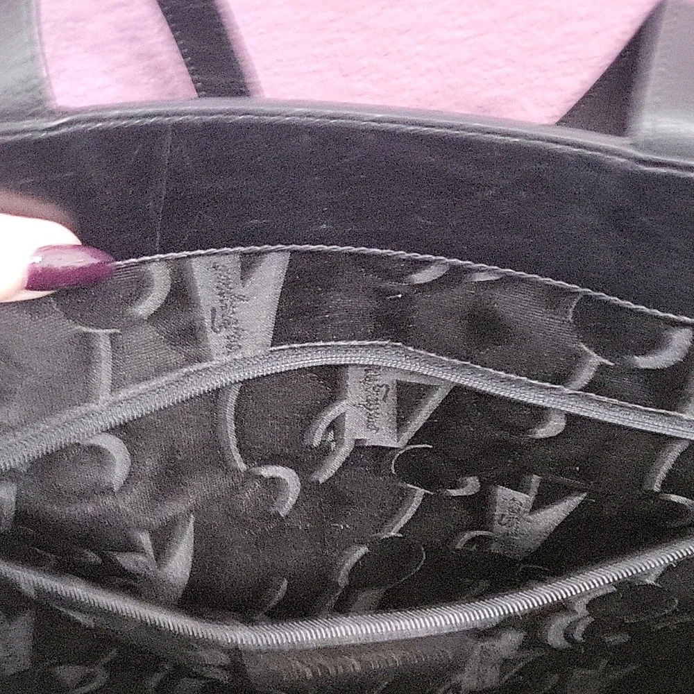 Salvatore Ferragamo Black Tote with Matching Scarf - Picture 13 of 15